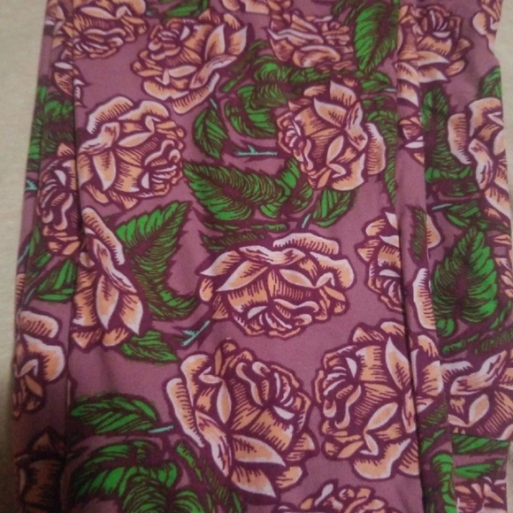 Lularoe Perfect Tee And Os Leggings Outfit New - Picture 3 of 3